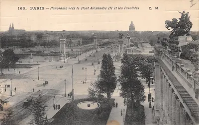 PARIS — Panorama vers le Pont Alexandre III et les Invalides — C. M. — n° 165