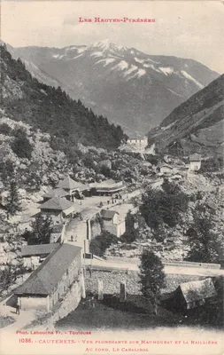 Vue plongeante sur Mauhourat et la Raillière — Les Hautes-Pyrénées — Phot. Labouche Fr. — Toulouse — n° 1036