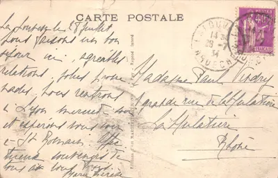 La Place Marrel et la Basilique Saint Régis — La Louvesc (Ardèche), alt. 1050 m. — Éditeur MB LE PUY, n° 9559 — पीछे