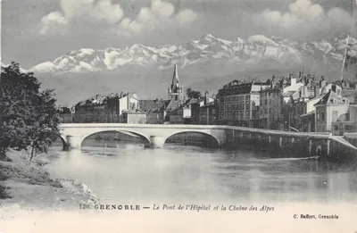 Grenoble — Le Pont de l'Hôpital et la Chaîne des Alpes — C. Baffert, Grenoble