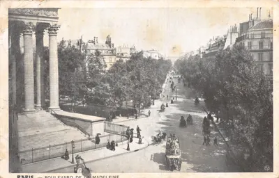 Paris — Boulevard de la Madeleine — vue depuis les colonnes du temple de la Madeleine, éditeur non visible