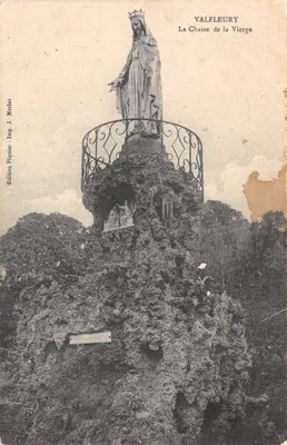 Valfleury — La Chaise de la Vierge, statue de la Vierge Marie sur piédestal orné — Édition J. Merkat