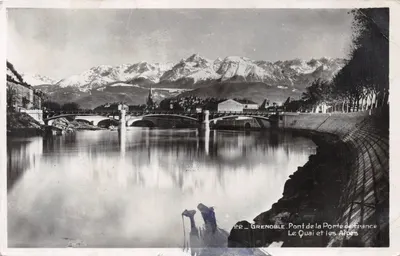 Grenoble — Pont de la Porte de France et le Quai — vue sur les Alpes
