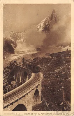 Chamonix-Mont-Blanc — Chemin de fer du Montanvert et Aiguille du Dru — Photo Monnier