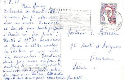 Plage de Juan-les-Pins — vue depuis un parc avec palmiers et voiliers — éditeur Cap — पीछे