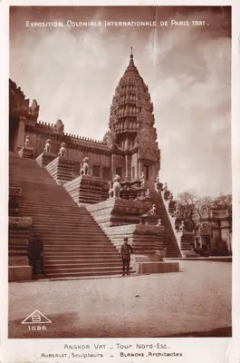 Angkor Vat — Tour Nord-Est — Exposition Coloniale Internationale de Paris 1931. Éditeur : Auberlet, Sculpteurs — Blanche, Architectes. N° de série : 1086