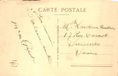 Strasbourg - Place Broglie — vue panoramique avec kiosques et bâtiments, éditeur BERGERET, n° 113 — पीछे