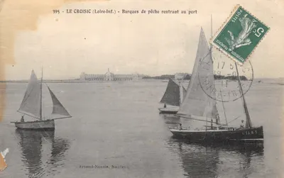 Le Croisic (Loire-Inf.) — Barques de pêche rentrant au port — Artaud-Nozais, Nantes, n°395