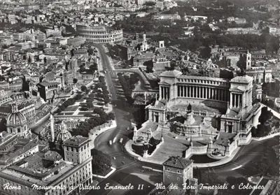 Roma - Monumento a Vittorio Emanuele II - Via dei Fori Imperiali e Colosseo