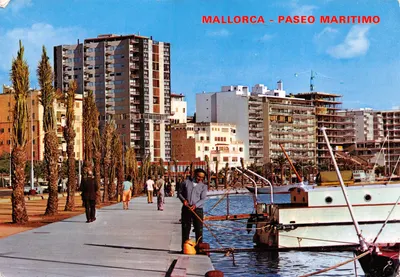 Mallorca - Paseo Marítimo — vue du quai avec palmiers et bateau, éditeur Ediciones BOHIGAS