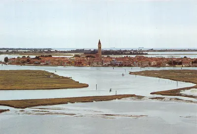Burano (Venezia) — vue aérienne du village et de son clocher — Éditeur Storti Edizioni srl