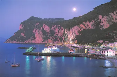 Capri — Port de la baie de Marina Grande — éditeur Consorzio Produttori Anacapresi