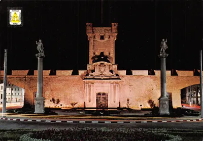 Porta de Tierra — vue nocturne — Ediciones Casanovas, n° 1122