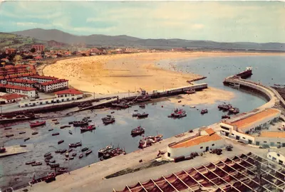 Laredo — vue générale du port et de la plage — éditeur Comercial Paredes
