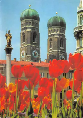 Munich - Marienplatz avec les deux tours de la Frauenkirche — éditeur HUBER KARTE, n° 8100