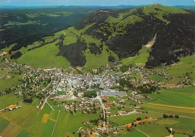 Ste-Croix — vue aérienne — Imprimé en Suisse n° 14609