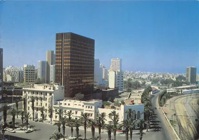 Casablanca — vue urbaine avec le Tour Atlas — éditeur CREATEC Editions