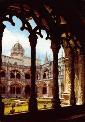 Mosteiro dos Jerónimos — Aspecto do Claustro — Fotografia da FISA, n° 1239