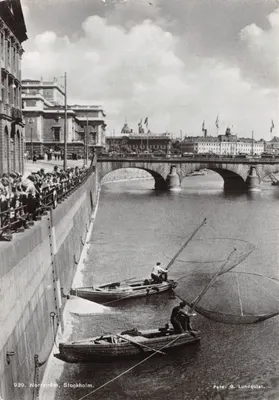 Norrström, Stockholm — vue du pont et de pêcheurs en barques — éditeur SVENSKA TURISTFÖRENINGEN, n° 939