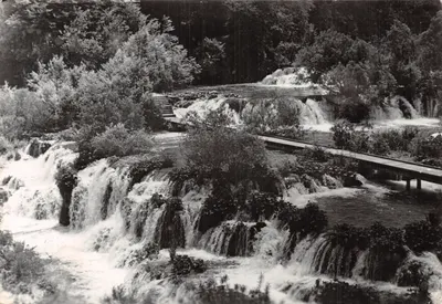 Chutes de Plitvice — National Park — éditeur D. Ghebadi