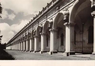 Kroměříž — colonnade dans le jardin des Fleurs — éditeur ORBIS, n° de série 1 4793
