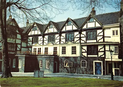 La Maison Tudor de la Reine — résidence du gouverneur — éditeur Harrods, n° PLO/22120
