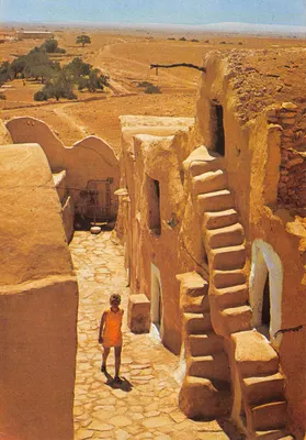 Ksar Hadada — village berbère en Tunisie — Éditions Tanit, n°131