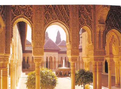 Alhambra — Patio de los Leones — éditeur Granada, série 45 n° 75
