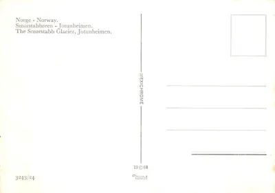 Smørstabbreen - Jotunheimen — glacier et montagnes enneigées, cabanes rouges — éditeur MEXICHROME, n° 3243/24 — पीछे