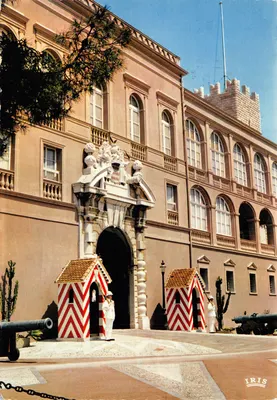 Palais Princier de Monaco — La Garde Princière devant le Palais — Éditeur IRIS