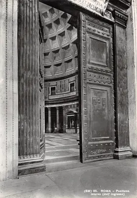 Roma — Intérieur du Panthéon (dall'ingresso) — (SM) 25, éditeur Brunner & C. Como