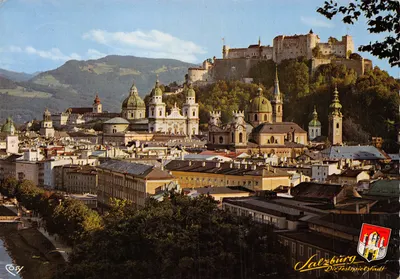 Salzbourg — vue panoramique de la ville et du château — éditeur COSY