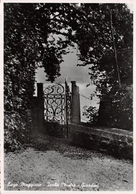 Lago Maggiore - Isola Madre - Giardini — Portail orné avec vue lacustre, éditeur Fotostampa Reggiori (Varese)