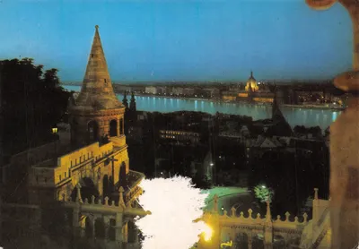 Vue de Budapest — Bastion des Pêcheurs — Éditeur Képzőművészeti Alap Kiadóvállalat, Budapest