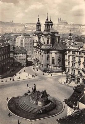Prague I. — Église Saint-Nicolas — Photo F. Filler