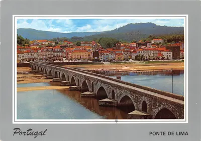Ponte de Lima — vue partielle du bourg avec le pont romain — Éditions Lusacolor