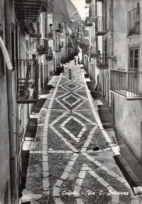 Cefalù - Via S. Spinurra — rue pavée à motifs géométriques, éditeur F.H. Barracato