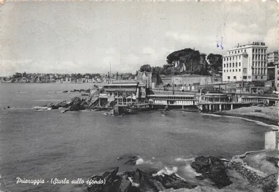 Prieruggia — (Sturla sullo sfondo) — CASA MIA éditeur