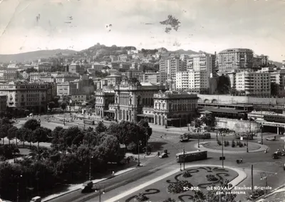 Genova — Stazione Brignole avec panorama — Brunner & E. Como n° 30-B26