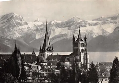 La Cathédrale et les Alpes — vue de Lausanne avec montagnes enneigées, éditeur JAEGER GENÈVE, n°8410