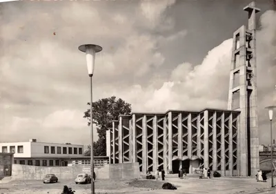 Église catholique Saint-Ansgar — vue générale avec bâtiments annexes — éditeur Harry Wagner, Berlin-Lankwitz