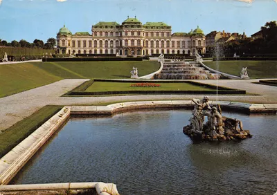 Schloss Belvedere — vue du château et de ses jardins avec fontaine — Verlag Richard Pfeiffer & Co. KG, Nr. 51400