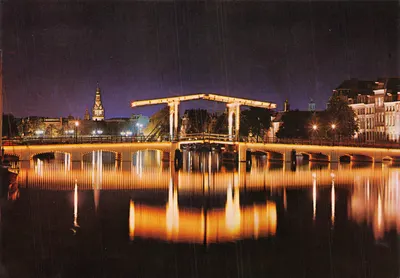 Amsterdam — Pont de la Magere Brug sur l'Amstel — éditeur gebr. spanjersberg, n° A 32