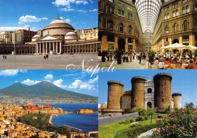 Napoli — vue panoramique avec le Vésuve, le Castel dell'Ovo, la Piazza del Plebiscito et le Galleria Umberto I — éditeur Carcavallo Editore
