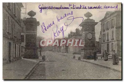 Gisors - Rue de Grosne - Fontaines et piétons