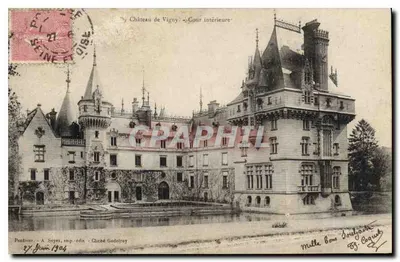 Castelo de Vigny — Cour interna — A. Sayes, imp.-édit. - Chiché Godefroy