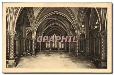 A Santa Capela — A Cripta — E. Papeghin, 24, Rua das Pequenas Estabulagens, Paris
