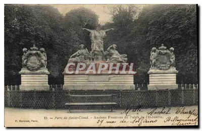 Park Saint-Cloud — Stare frontony Pałacu Przemysłu — P. Marmuse, Paryż, nr 43