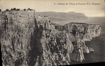 Falaise de l'Oule et Castel-Viel (Cassis) — vue panoramique — éditeur non identifié, n° de série 8
