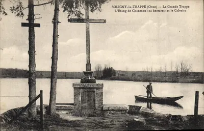 Soligny-la-Trappe (Orne) — O Lago de Chaumon (12 hectares) e o Calvário